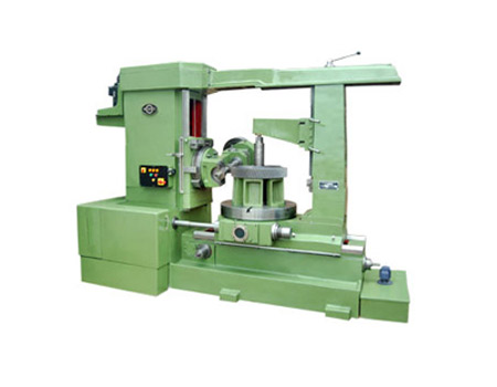 Gear Hobbing Machine